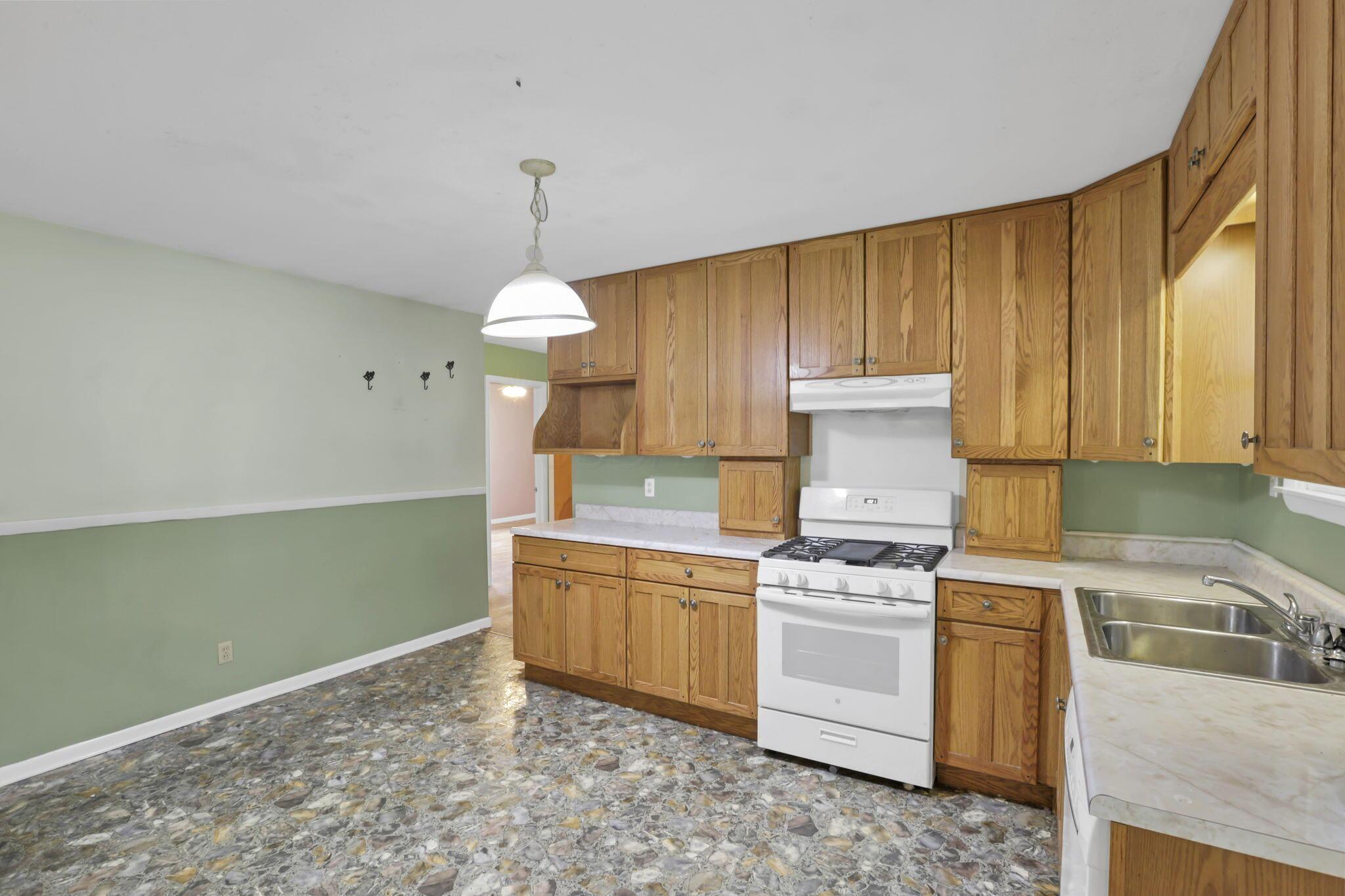 4849 Campbell Road Ashville, OH 43103 - Photo 15 of 30