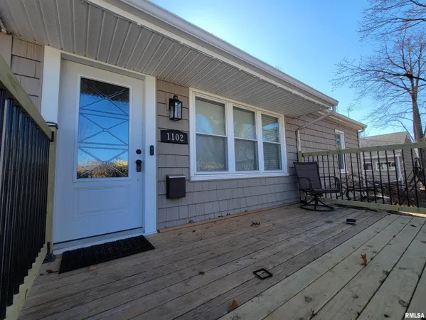 $179,900 | 1102 Coolidge Avenue, Pekin, IL 61554