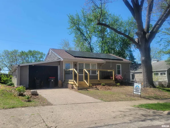 $169,000 | 1102 Coolidge Avenue, Pekin, IL 61554