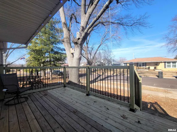 $179,900 | 1102 Coolidge Avenue, Pekin, IL 61554