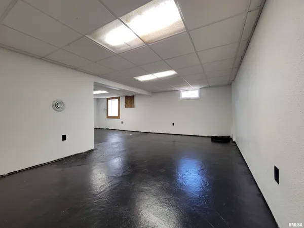 $169,000 | 1102 Coolidge Avenue, Pekin, IL 61554