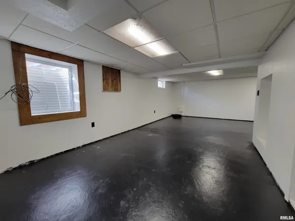 $179,900 | 1102 Coolidge Avenue, Pekin, IL 61554