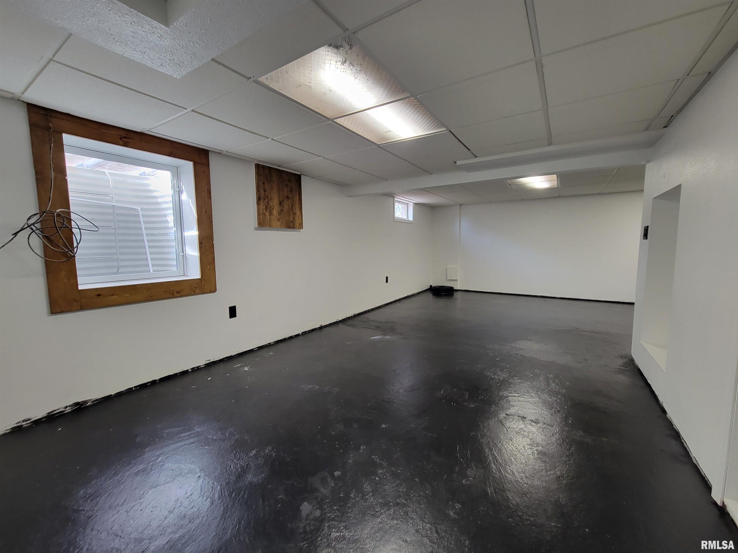 1102 Coolidge Avenue Pekin, IL 61554 - Photo 40 of 56