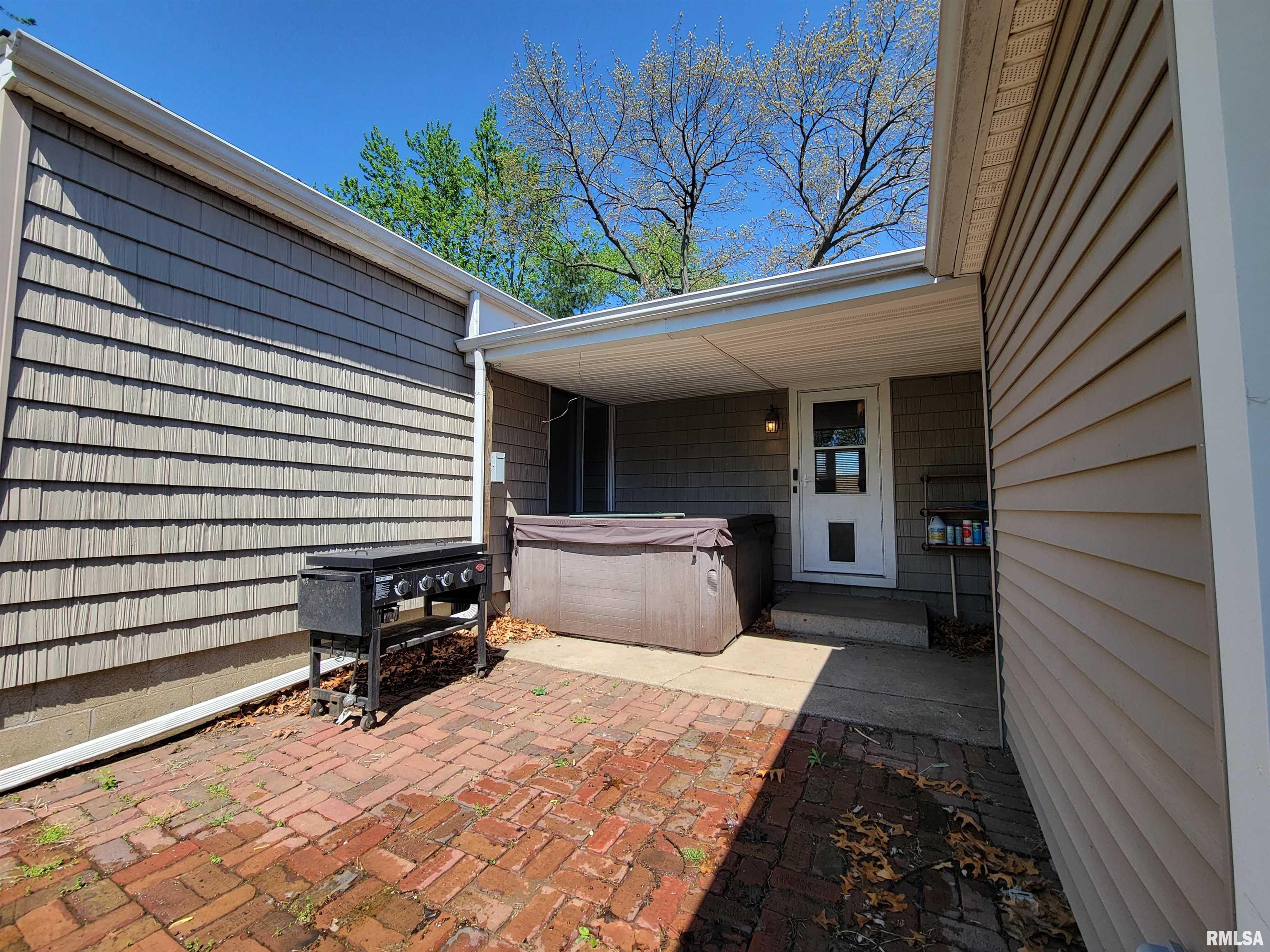 1102 Coolidge Avenue Pekin, IL 61554 - Photo 47 of 56