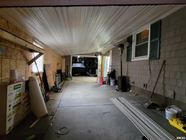 $169,000 | 1102 Coolidge Avenue, Pekin, IL 61554