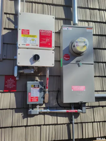 $169,000 | 1102 Coolidge Avenue, Pekin, IL 61554