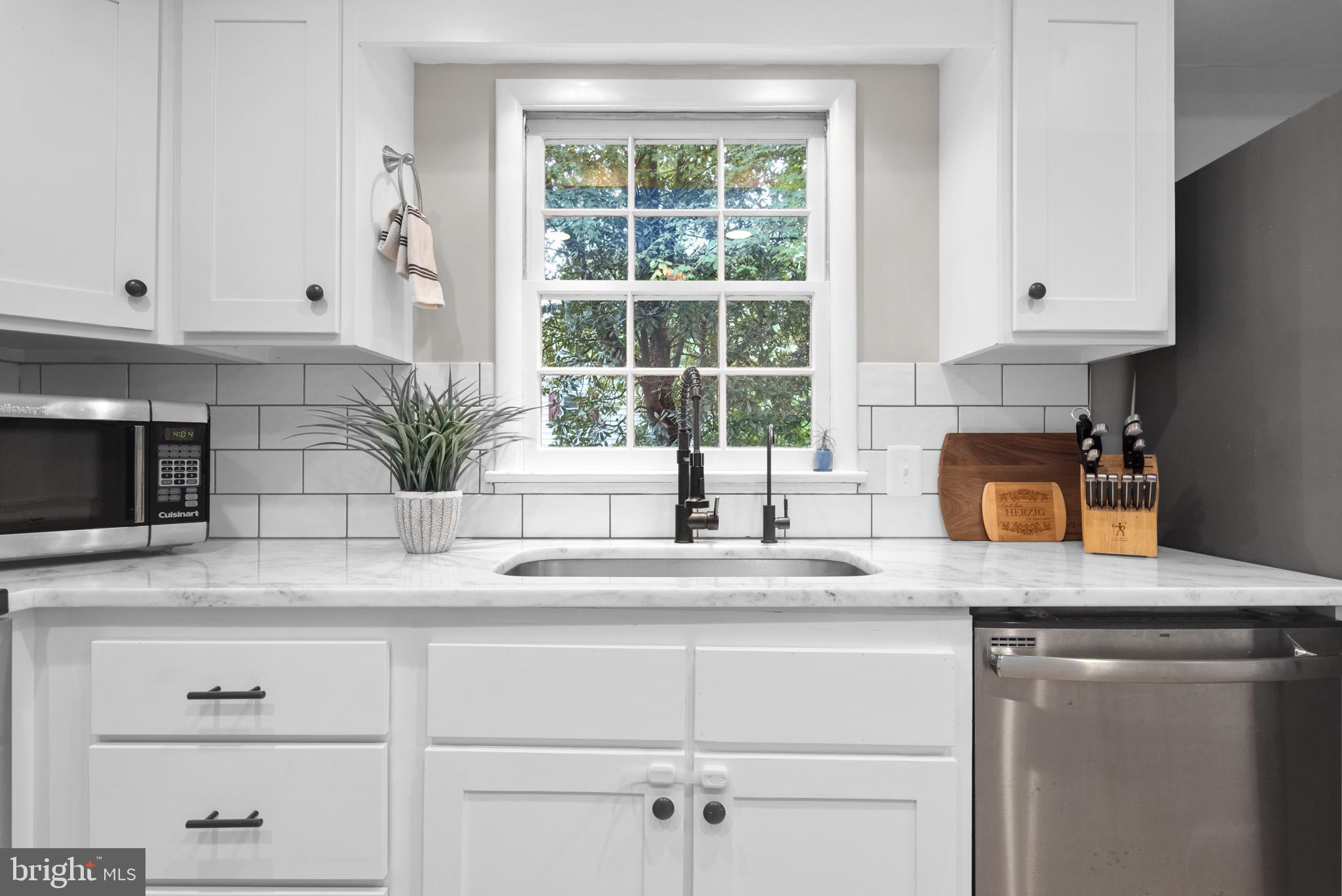 1723 Cedar Park Road Annapolis, MD 21401 - Photo 15 of 62 kitchen