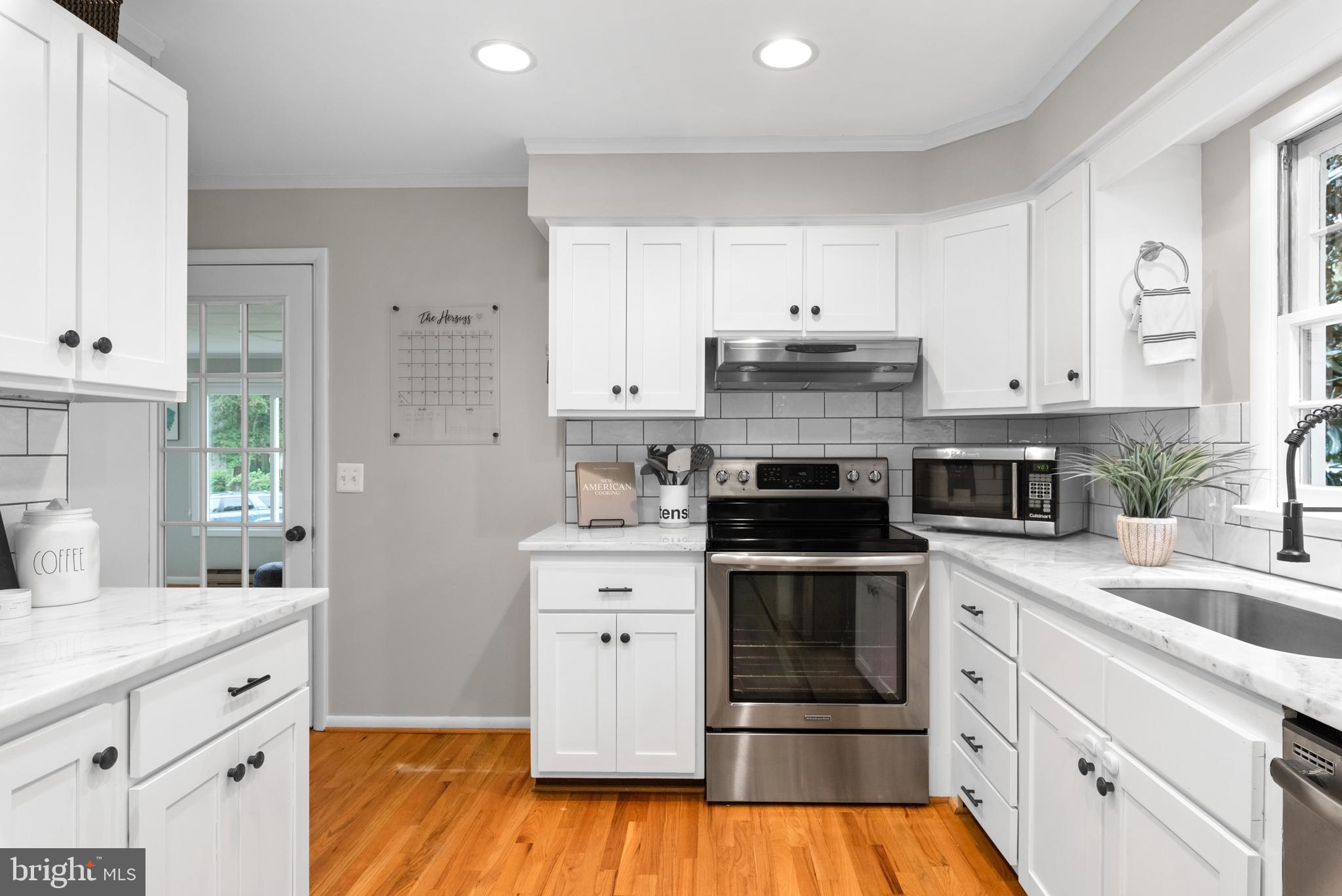 1723 Cedar Park Road Annapolis, MD 21401 - Photo 16 of 62 Kitchen