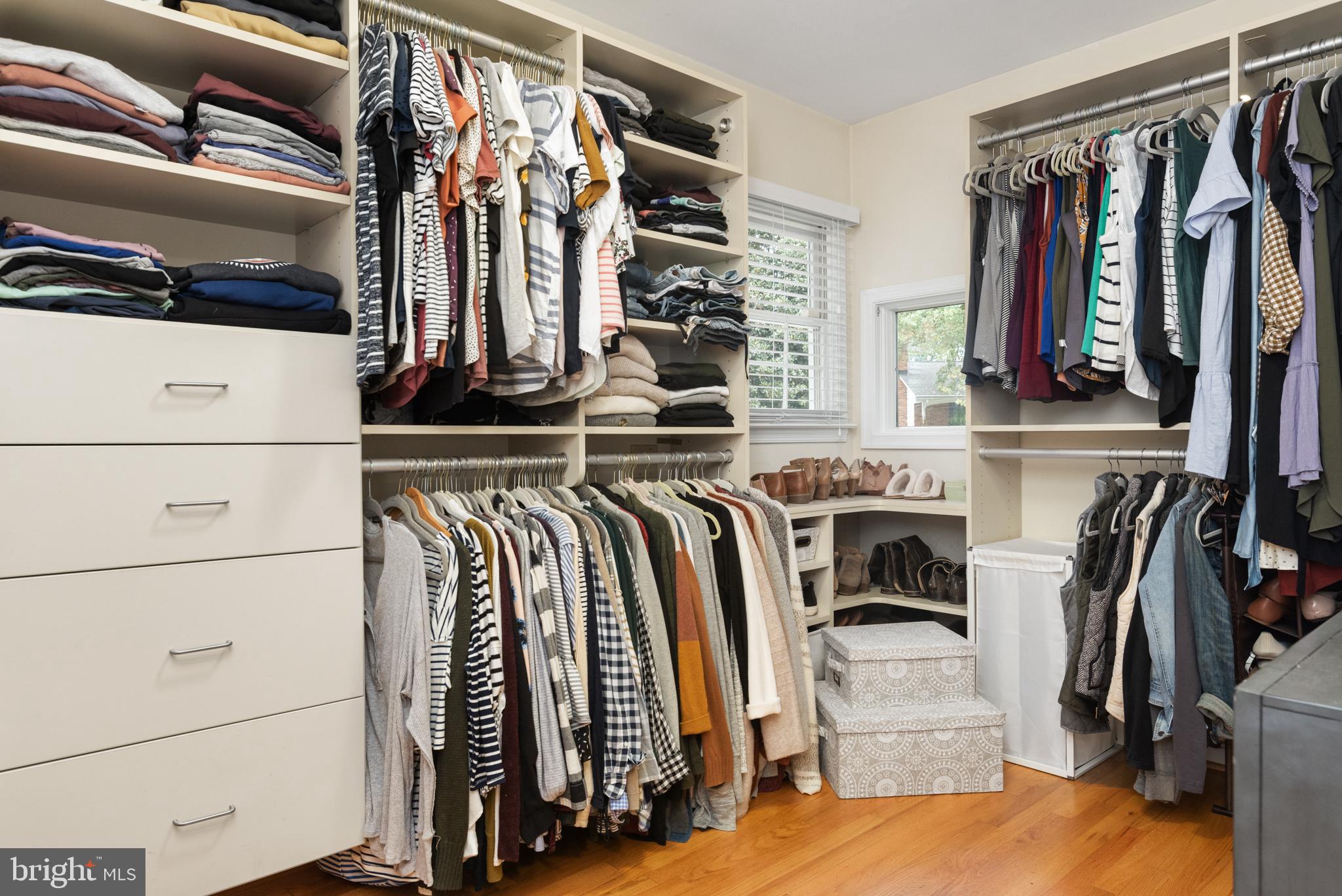 1723 Cedar Park Road Annapolis, MD 21401 - Photo 30 of 62 Primary oversized walk-in closet