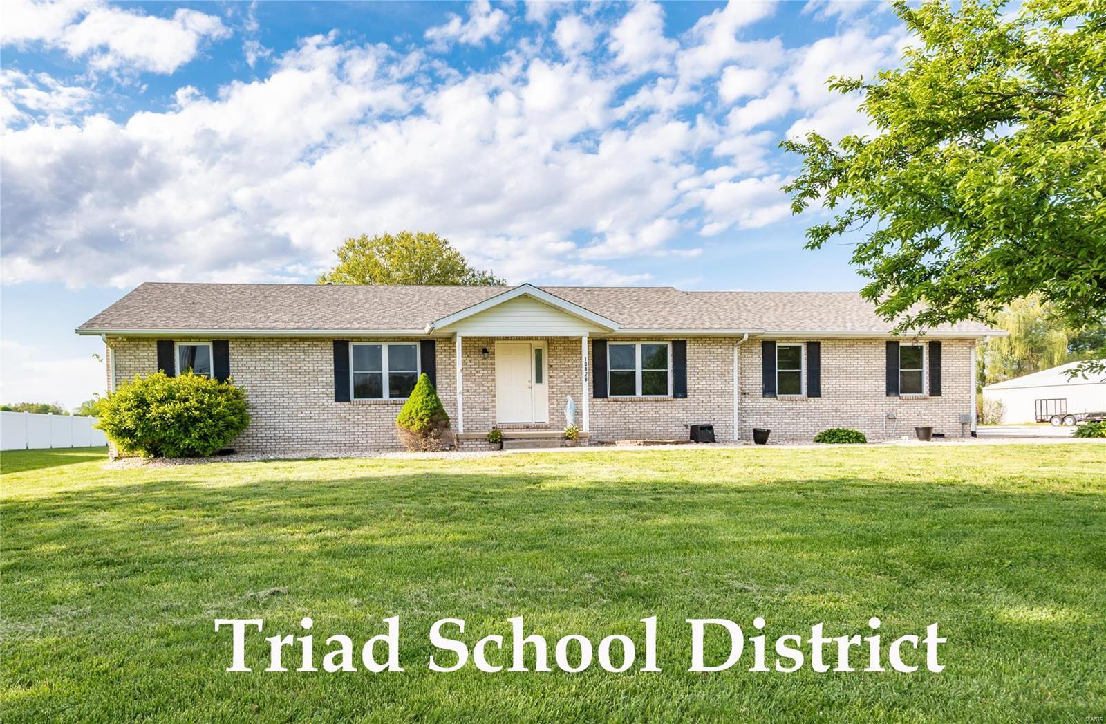10829 Lake Road Highland, IL 62249 - Photo 1 of 16