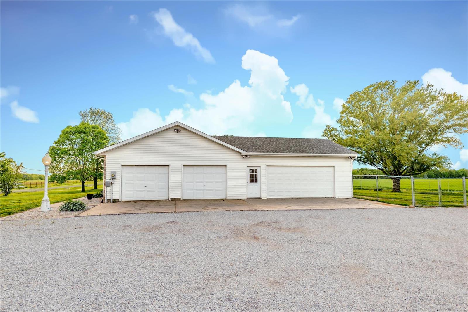 10829 Lake Road Highland, IL 62249 - Photo 2 of 16