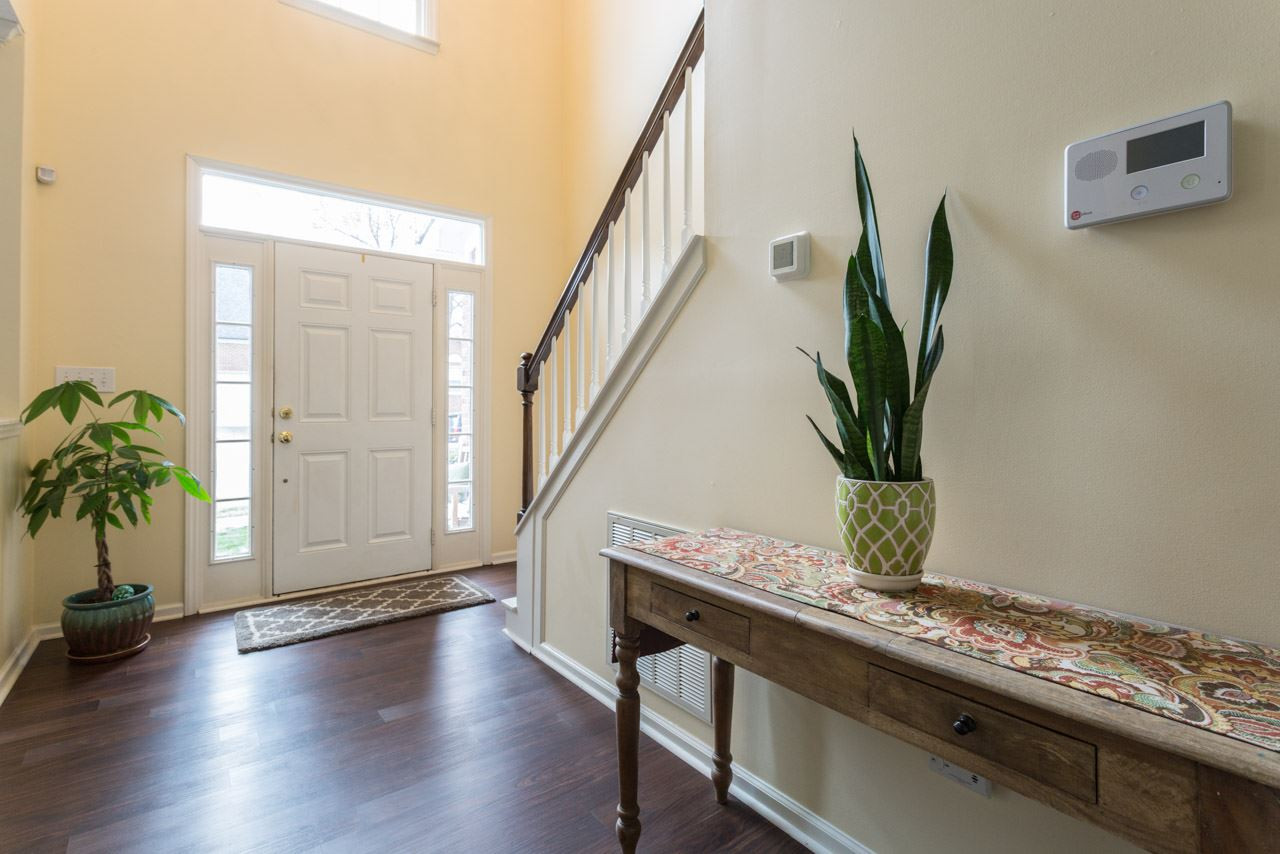 2328 Bolingbrook Lane Raleigh, NC 27613 - Photo 7 of 30 Entry