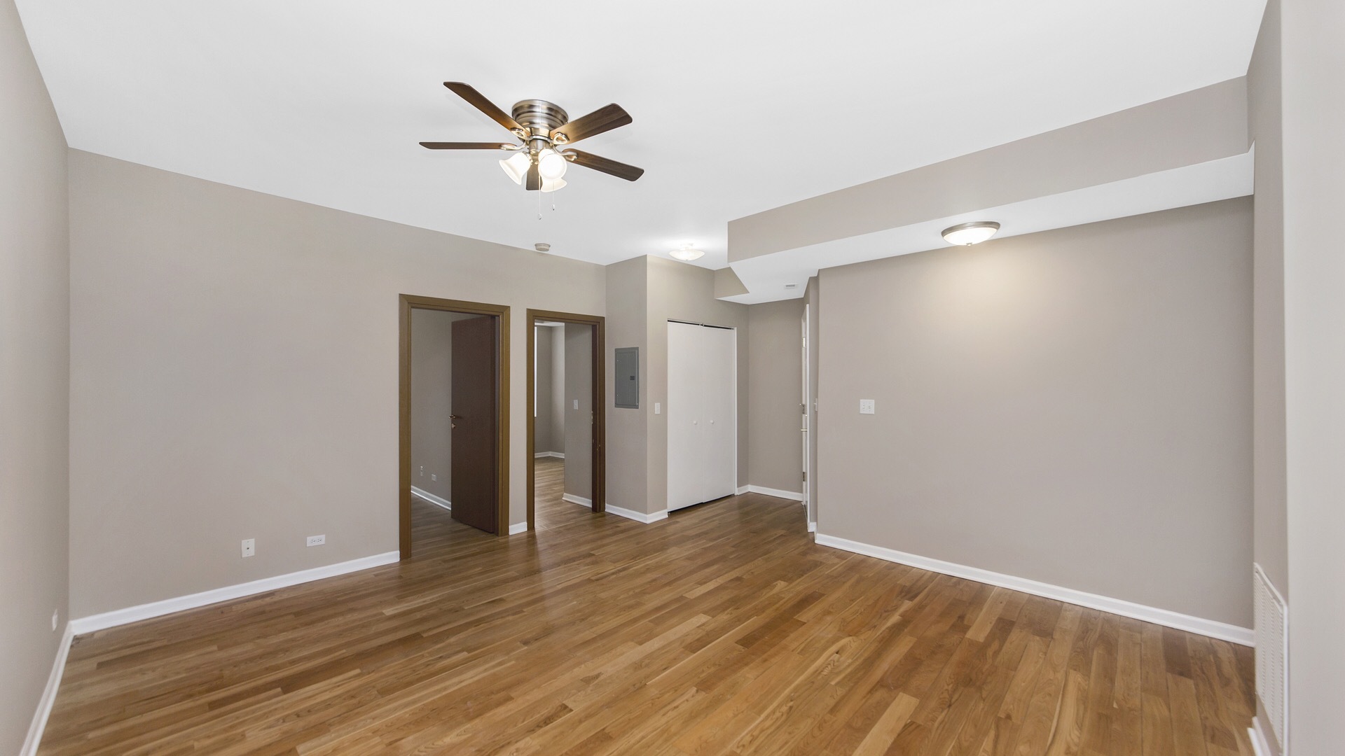 4902 North Springfield Avenue, Unit 2 Chicago, IL 60625 - Photo 4 of 18