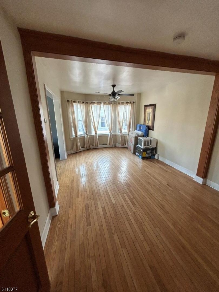 934 Monroe Avenue Elizabeth, NJ 07201 - Photo 24 of 39