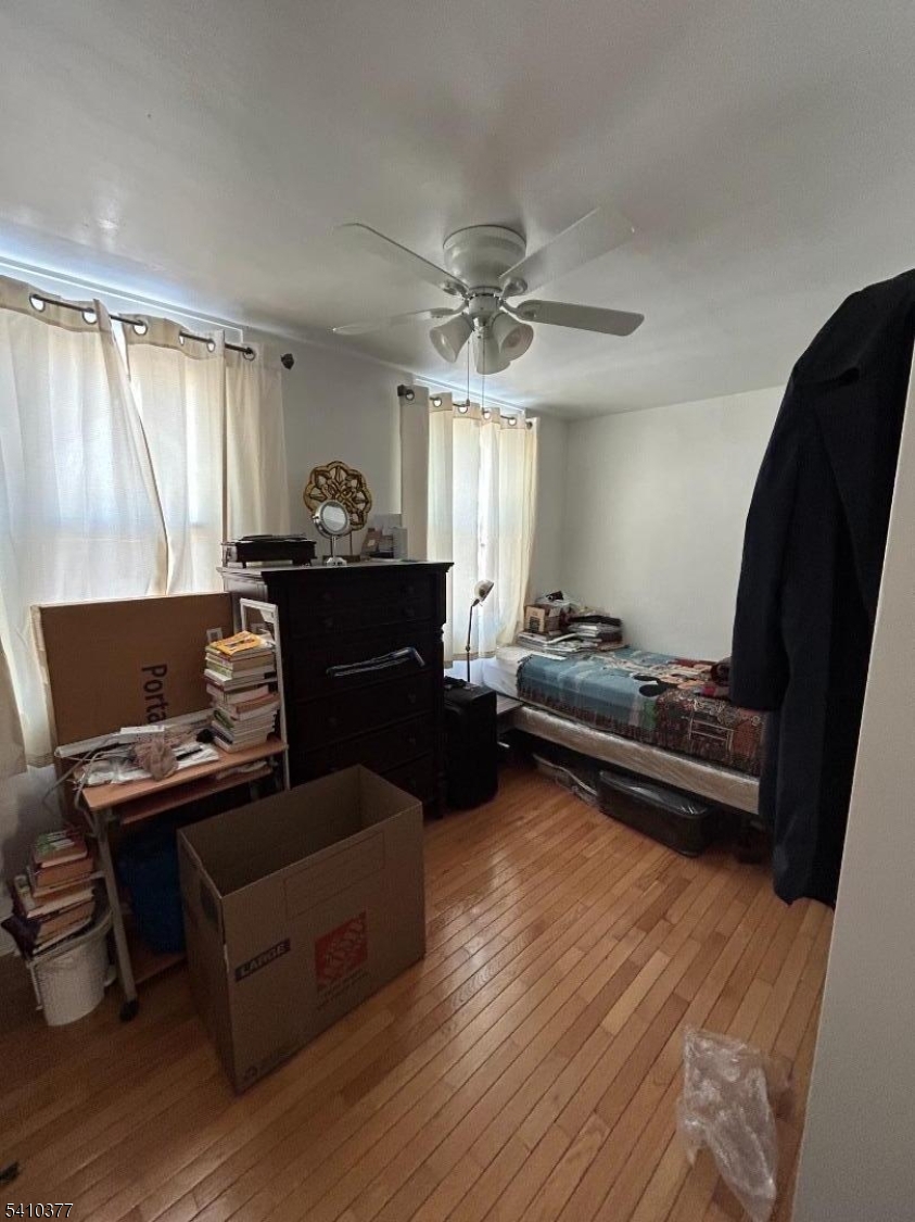 934 Monroe Avenue Elizabeth, NJ 07201 - Photo 27 of 39