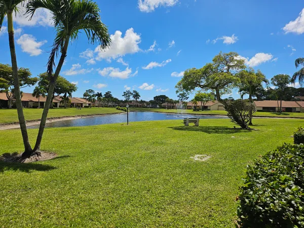 $1,650 | 811 Sky Pine Way, Unit F2, Greenacres, FL 33415