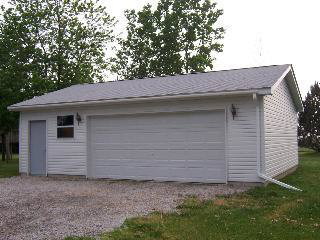 3655 Dennison Road Dundee, MI 48131 - Photo 9 of 12 Garage Built in 2003
