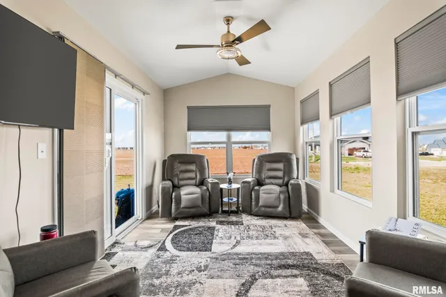 $365,000 | 413 Hodges Court, Chatham, IL 62629