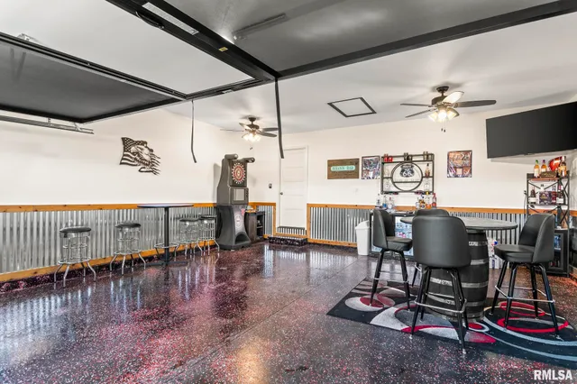 $365,000 | 413 Hodges Court, Chatham, IL 62629