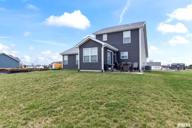 $365,000 | 413 Hodges Court, Chatham, IL 62629