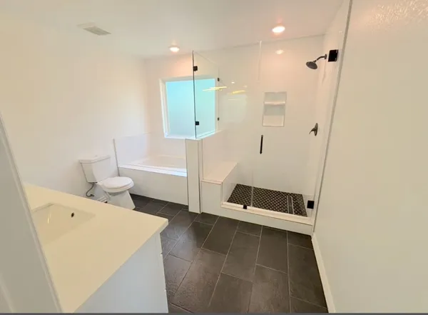 $2,300 | 8125 Sunnyhill Street, Houston, TX 77088