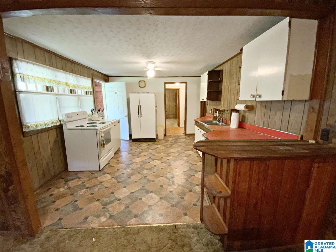 933 McElderry Road North Munford, AL 36268 - Photo 9 of 27