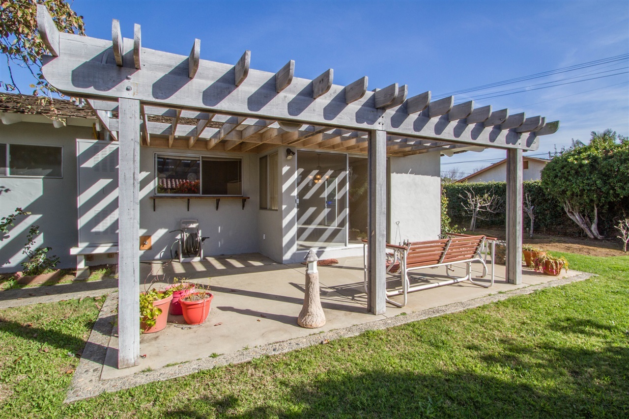 1617 Avocado Road Oceanside, CA 92054 - Photo 12 of 25 Gallery Image 12
