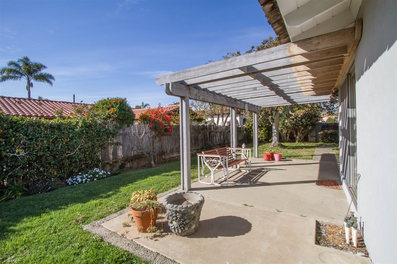 1617 Avocado Road Oceanside, CA 92054 - Photo 9 of 25 Gallery Image 9