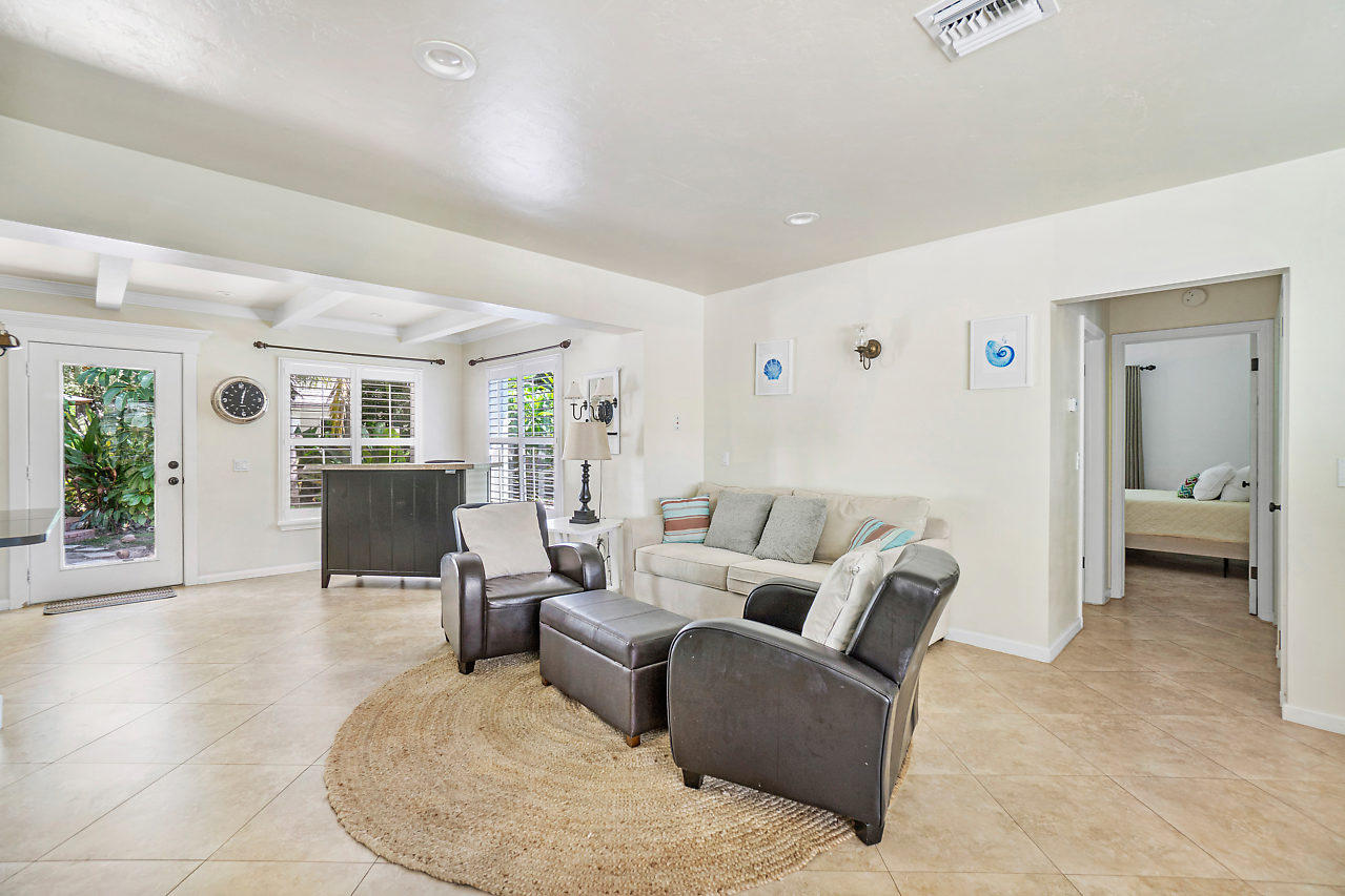 215 Inlet Way Palm Beach Shores, FL 33404 - Photo 13 of 42 013-215InletWay-PalmBeachShores-FL-small
