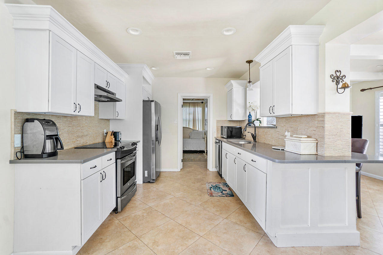 215 Inlet Way Palm Beach Shores, FL 33404 - Photo 15 of 42 015-215InletWay-PalmBeachShores-FL-small