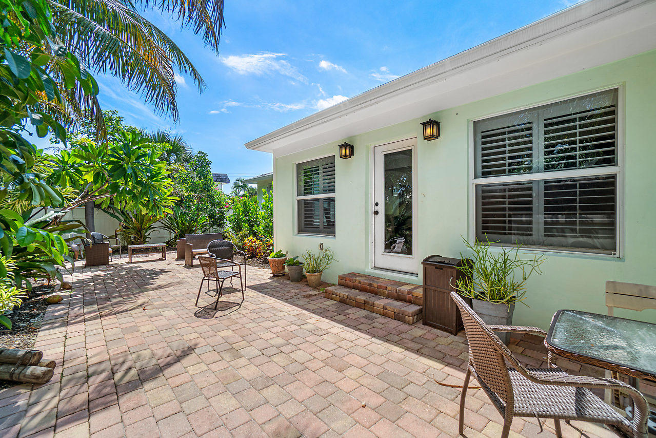 215 Inlet Way Palm Beach Shores, FL 33404 - Photo 24 of 42 024-215InletWay-PalmBeachShores-FL-small