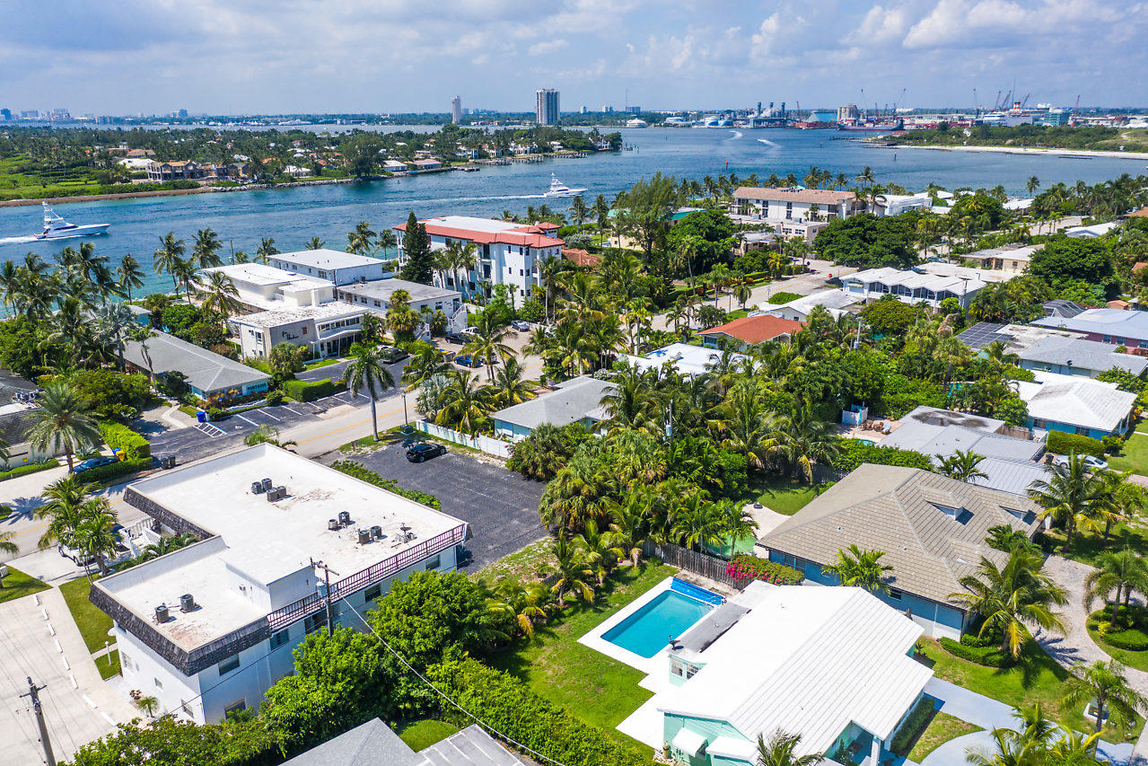 215 Inlet Way Palm Beach Shores, FL 33404 - Photo 39 of 42 039-215InletWay-PalmBeachShores-FL-small