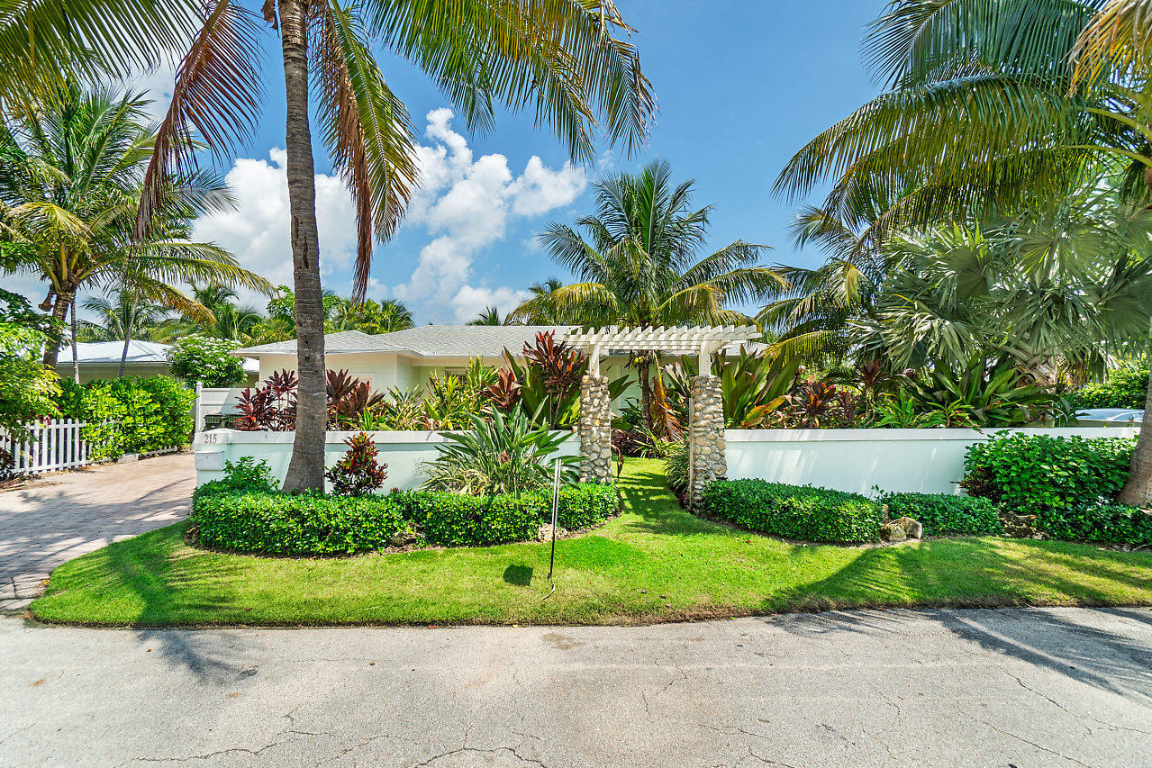 215 Inlet Way Palm Beach Shores, FL 33404 - Photo 5 of 42 005-215InletWay-PalmBeachShores-FL-small