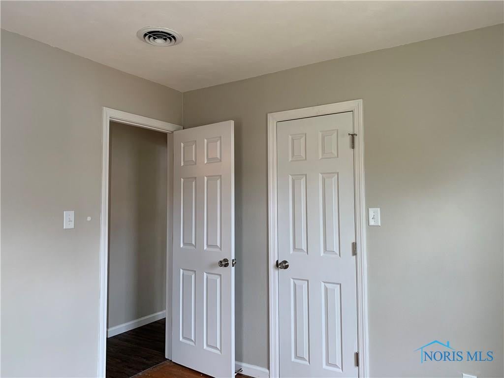 5542 Pawnee Road Toledo, OH 43613 - Photo 11 of 14 Gallery Image 11