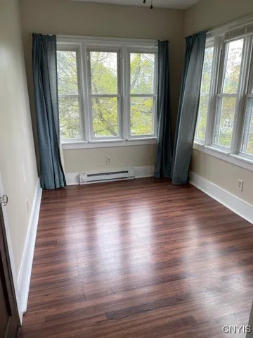 $950 | 2009 Brewerton Road, Unit G, Salina, NY 13211