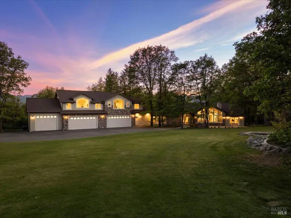$2,480,000 | 1395 Northridge Dr Mount, Mount Shasta, CA 96067