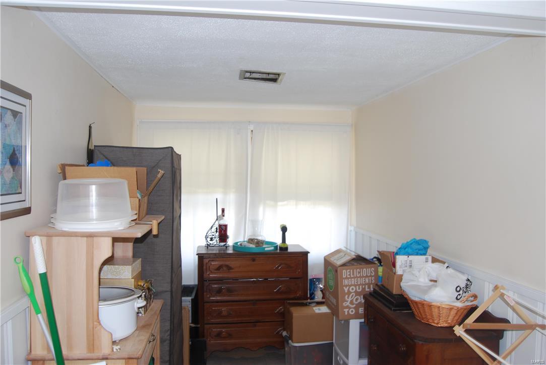 1513 Grant Road St. Louis, MO 63119 - Photo 11 of 14 Gallery Image 11