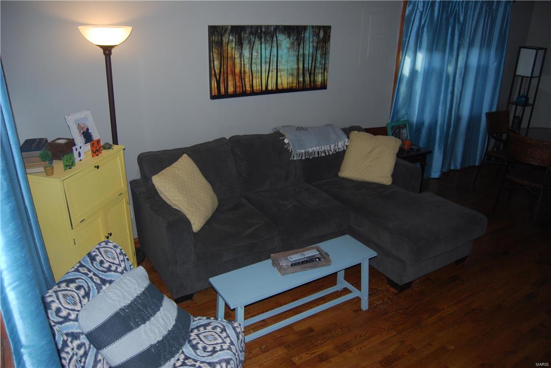 1513 Grant Road St. Louis, MO 63119 - Photo 3 of 14 Gallery Image 3