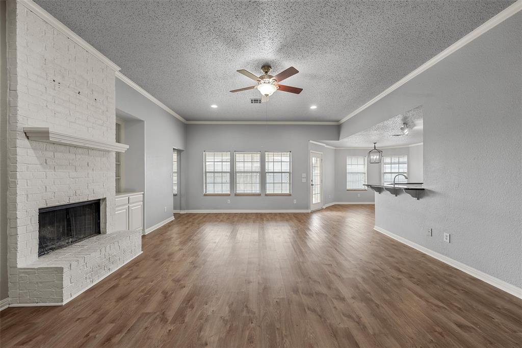 163 Topaz Circle Hewitt, TX 76643 - Photo 6 of 40