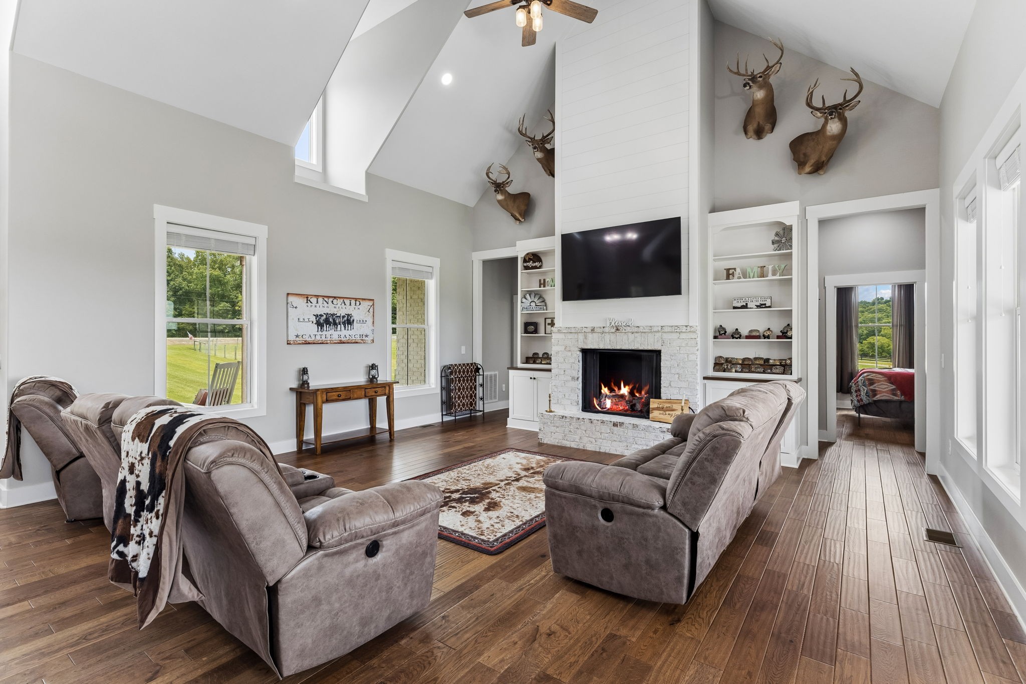 5247 Flat Creek Road Spring Hill, TN 37174 - Photo 7 of 59 Gallery Image 7
