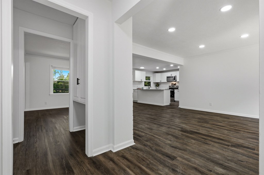 4443 Ritch Haven Road Columbus, GA 31909 - Photo 29 of 39 View upon entering the front door.
