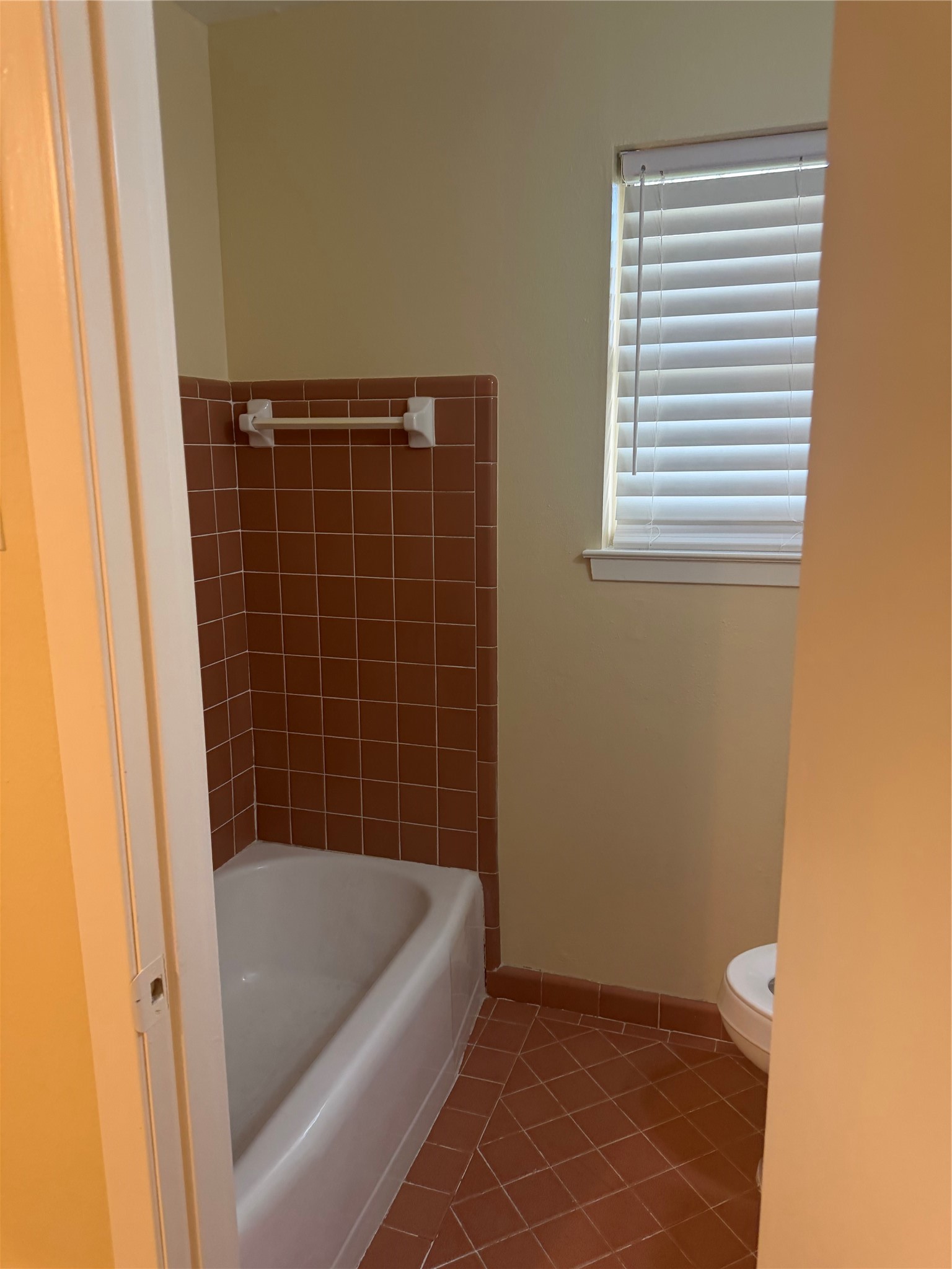 7335 Tanager Street Houston, TX 77074 - Photo 11 of 15