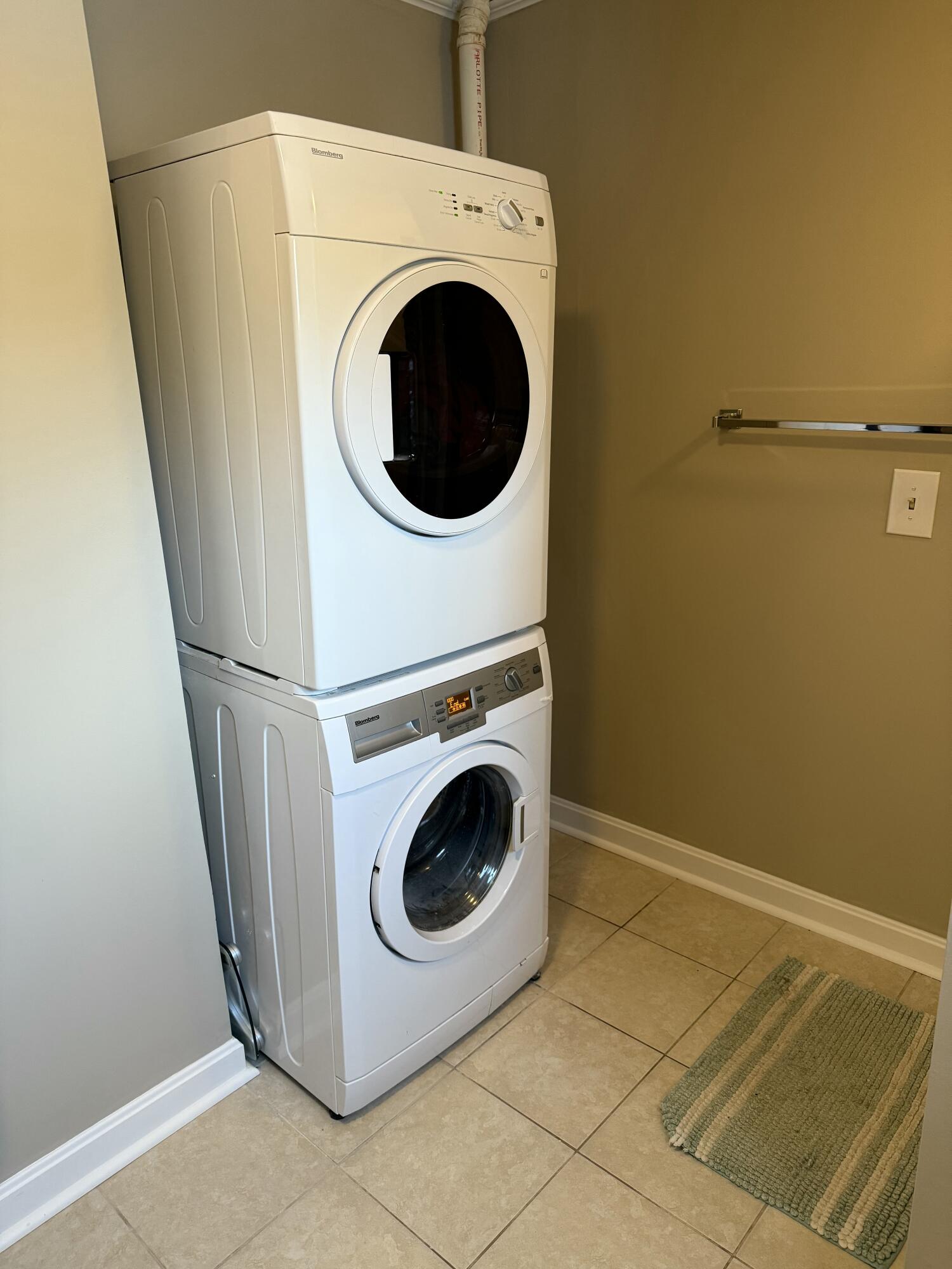 64 Penobscot Street Orono, ME 04473 - Photo 11 of 37 IMG_0392