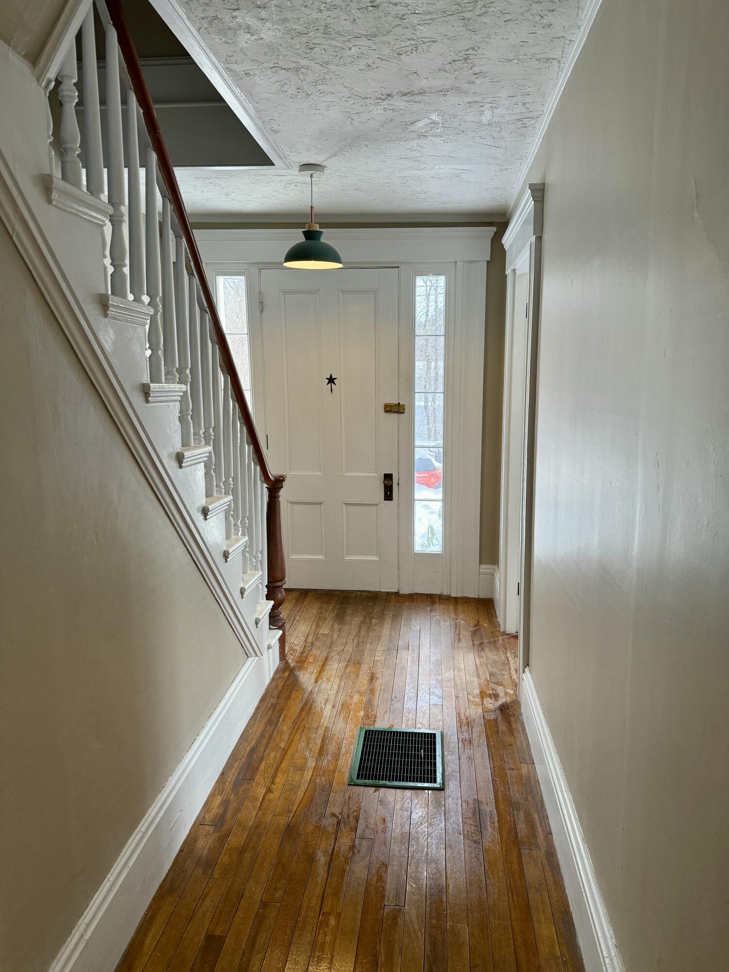 64 Penobscot Street Orono, ME 04473 - Photo 15 of 37 IMG_0352