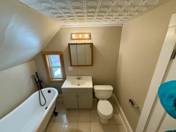 $325,000 | 64 Penobscot Street, Orono, ME 04473