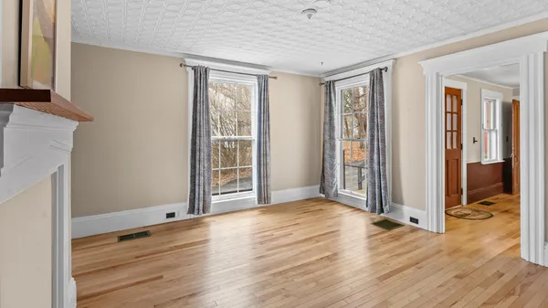$285,000 | 64 Penobscot Street, Orono, ME 04473