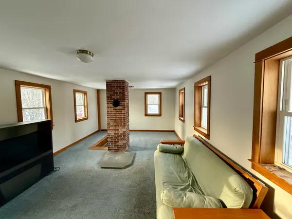 $325,000 | 64 Penobscot Street, Orono, ME 04473