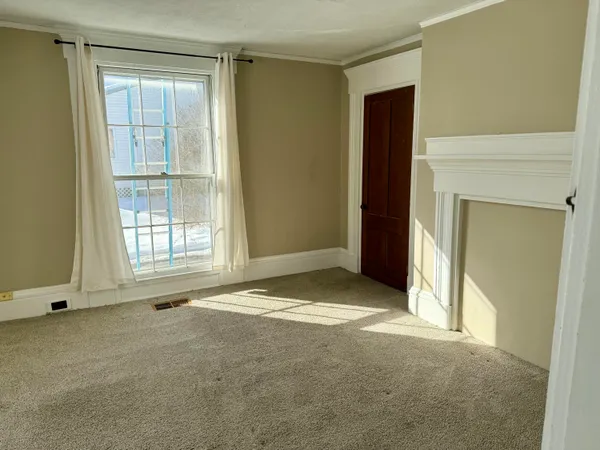 $325,000 | 64 Penobscot Street, Orono, ME 04473