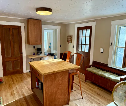 $325,000 | 64 Penobscot Street, Orono, ME 04473