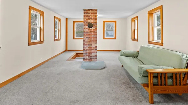 $285,000 | 64 Penobscot Street, Orono, ME 04473